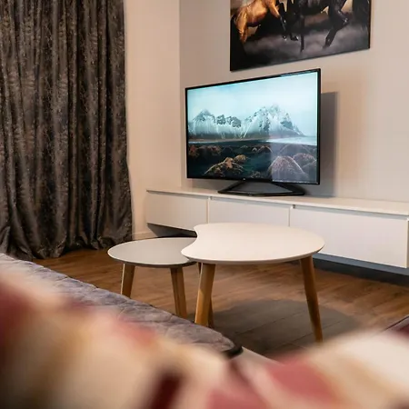 Апартаменты Signature 5 *