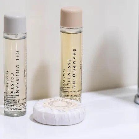 Signature 5 Тирана