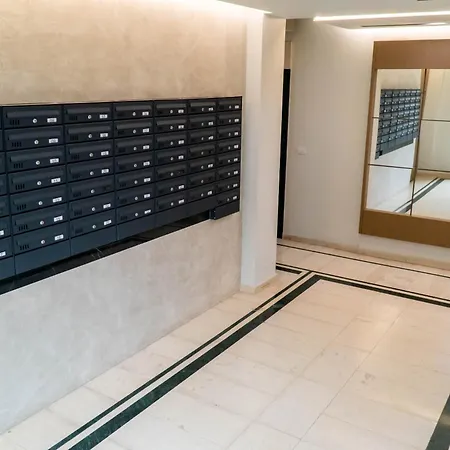 Signature 5 Tirana