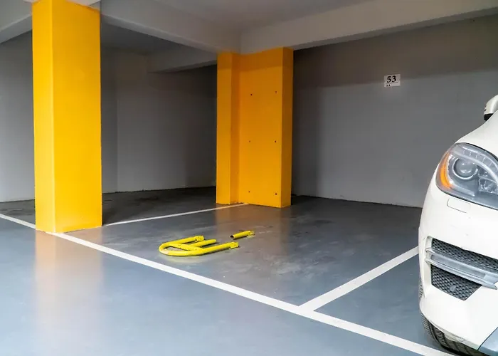 Signature 5 * Tirana