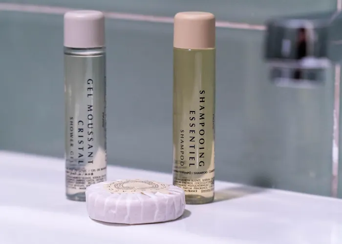 Signature 5 * Tirana